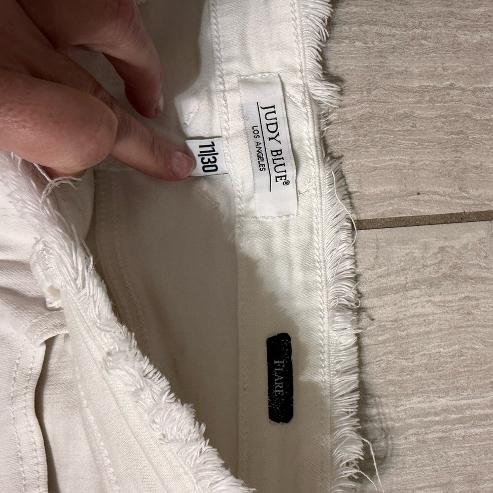 Judy Blue Cream Frayed Hem Jeans